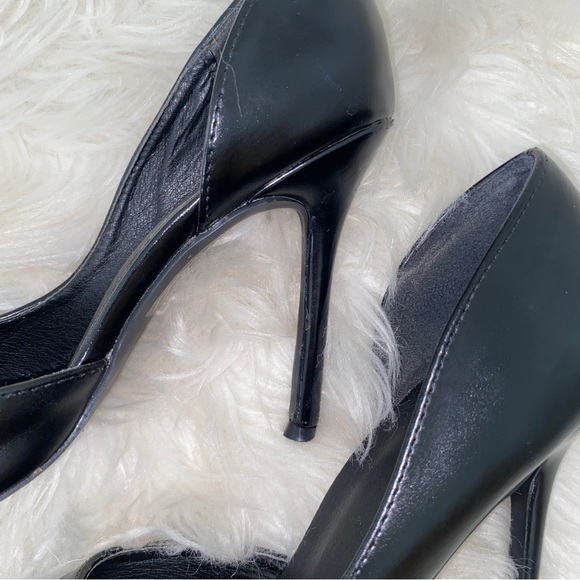 Black High Heels - Picture 6 of 8